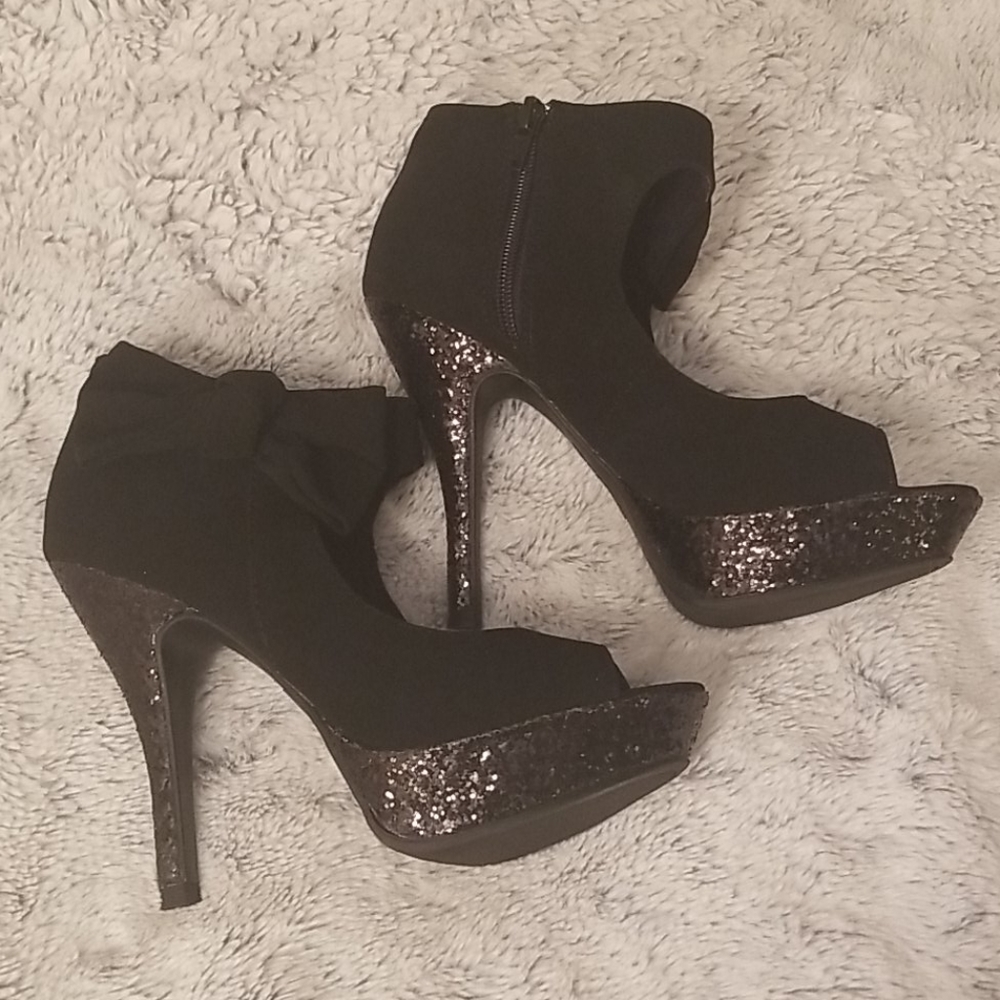 Black Heels with Bow